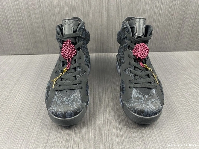 Cheap Husky Triple Black DB9818-001 SD 6 (W) Retro Jordan 0718